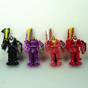 기사룡전대 류소우저 테레비군 부록 피규어 세트