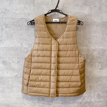 emmi atelier 베이지 다운 베스트