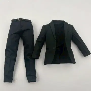 핫토이즈 1/6 피규어 울버린 데드풀 수트