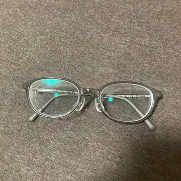 카키 프레임 안경 온데이즈