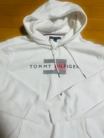 TOMMY HILFIGER 화이트 후드티
