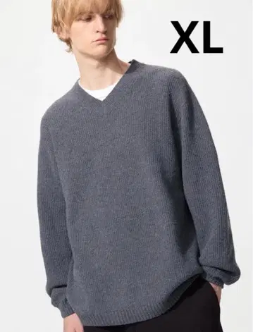 유니클로 3D 수플레 얀 V넥 스웨터