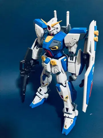 건담 프라모델 완성품 페인팅 완료 (MG)