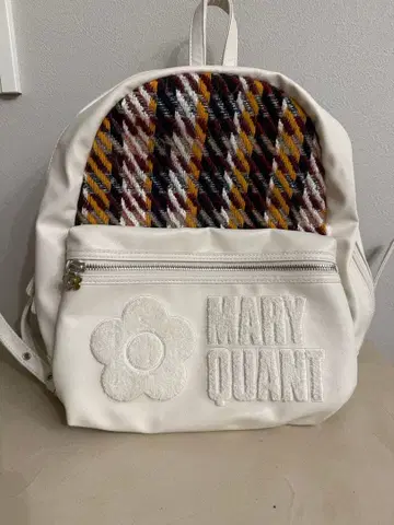MARY QUANT 백팩 화이트