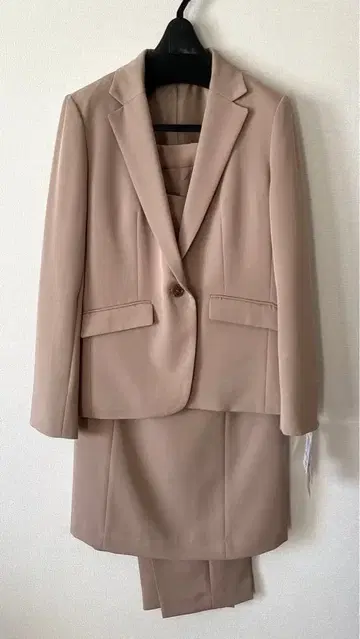 [ 새상품 ] 여성 수트 3세트 ( 자켓 팬츠 스커트 )