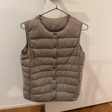 컨디션 최상 무인양품 다운 베스트 베이지