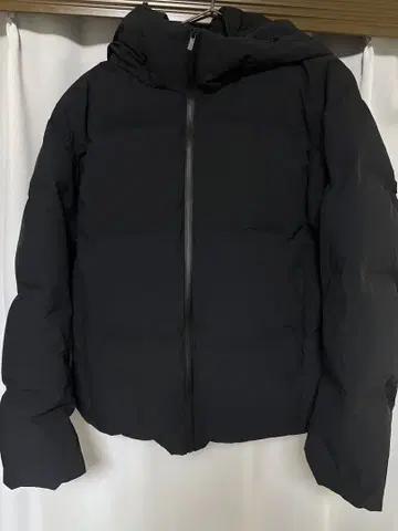 유니클로 심리스 다운 후드티