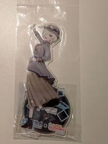 미아 테일러 아크릴 스탠드 오사카 니지가사키