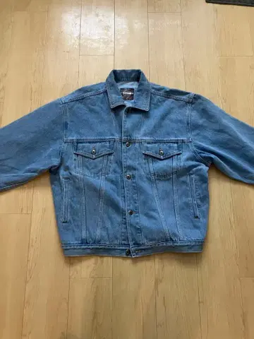 라이트 블루 데님 자켓