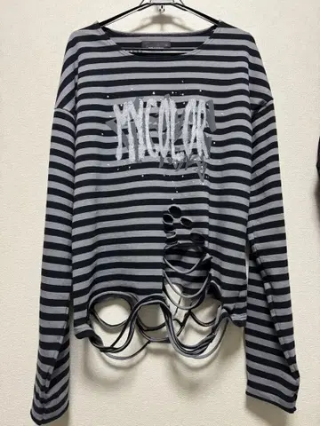 S 사이즈 grancy 한정판 큐빅 그래픽 디자인 롱T