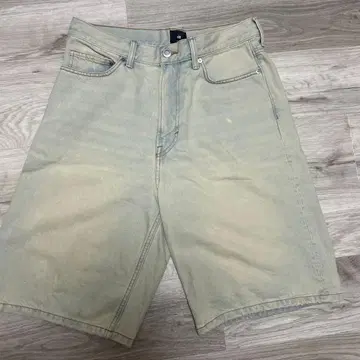 H&M 배기 쇼츠 31