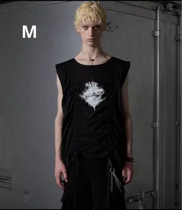 GRANCY 슬리브리스 T