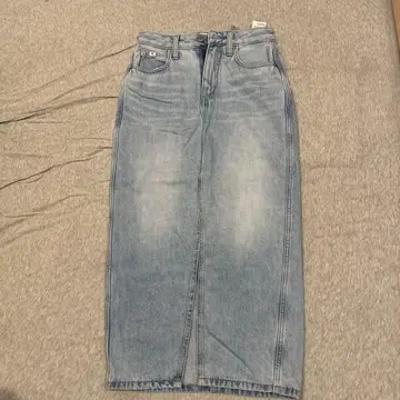 Calvin Klein Jeans 센터 슬릿 맥시 길이 데님 스커트