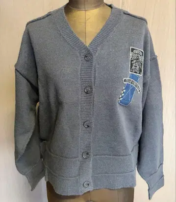 데님 소재 가디건 그레이 자수 패치 L