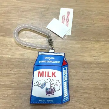 치이카와 산리오 콜라보 패스 케이스 치이카와 시나몬