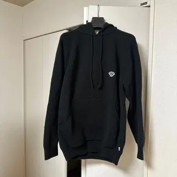 로고 니트 후드티