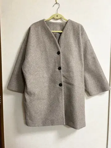 베이지 체스터 코트 F 사이즈