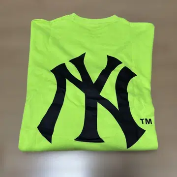 새상품 MLB 뉴욕 양키스 형광 그린 트레이닝복 L 사이즈