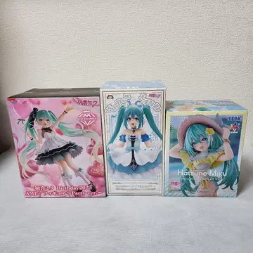 [ 미개봉품 ] 하츠네 미쿠 피규어 3체 세트