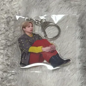 M!LK SMILE POP 앉아 아크릴 키링 요시다 진토