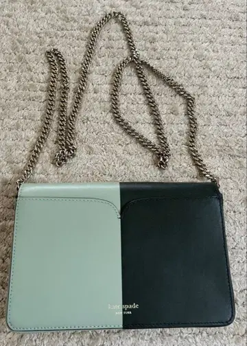 kate spade NEW YORK 체인 지갑 바이컬러