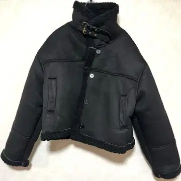 무스탕 터치 버클 코트 블랙 emmy