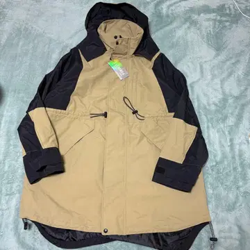 새상품 레전드 나일론 마운틴 자켓 후드티