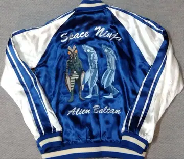 울트라맨 x 스위치 플래닝 발탄 성인 리버서블 스카잔 M