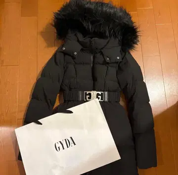 GYDA 퍼 포함 다운 자켓