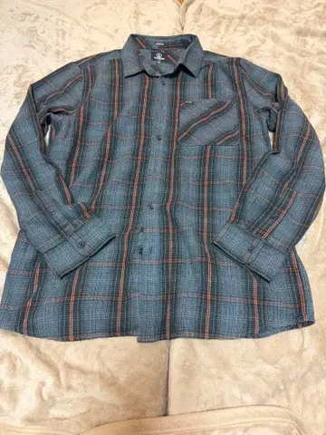 VOLCOM 체크 긴팔 셔츠