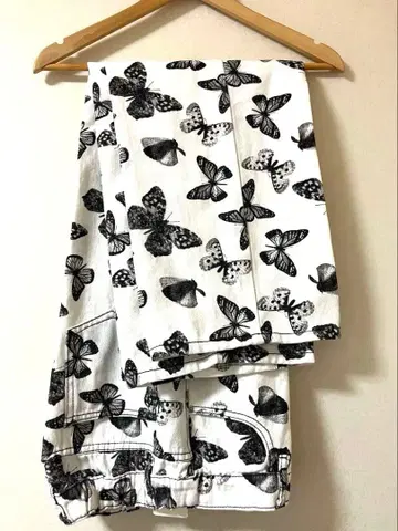 여성용 데님 팬츠 블랙 나비 패턴