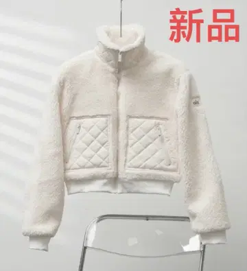 ALO YOGA 신상 화이트 스탠드 카라 아우터 SML