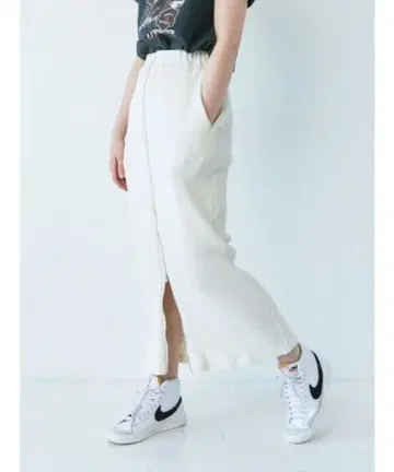 Ungrid 지퍼 디자인 리브 스커트