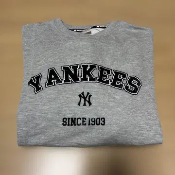 가격 인하 새상품 MLB 뉴욕 양키스 맨투맨 트레이닝복 L 사이즈