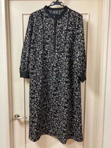 새상품! 미사용! 꽃무늬 긴팔 원피스