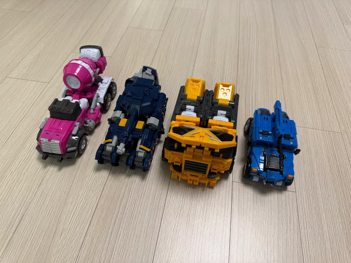 Mini Force X Penta X Bot Bolt #미니특공대X,#펜타X봇,#볼트 on Bunjang Global Site.