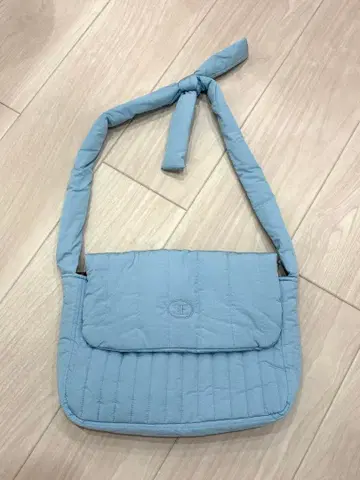 sienne(시엔느) 다운 크로스백 스카이블루 한국