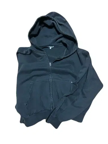 치카시츠 백팩 후드티