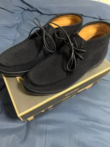 MANEBU 왈라비 스웨이드