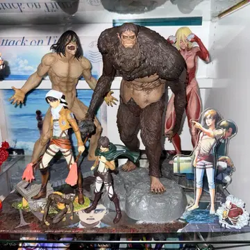 진격의 거인 피규어