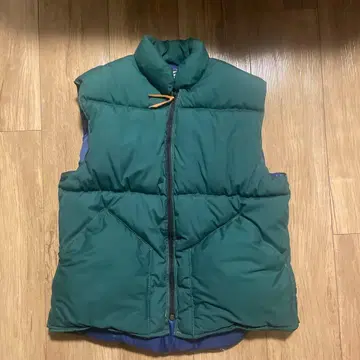 다운 베스트 구제 의류