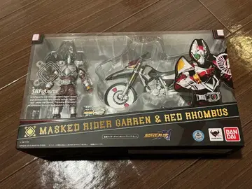 S.H. 피규아트 가면라이더 갸렌 & 레드 람버스 세트