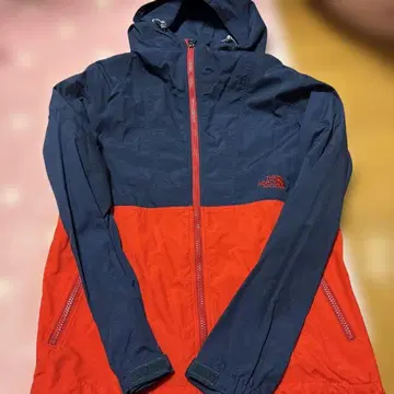 THE NORTH FACE 마운틴 후드티 오늘까지만 판매합니다.