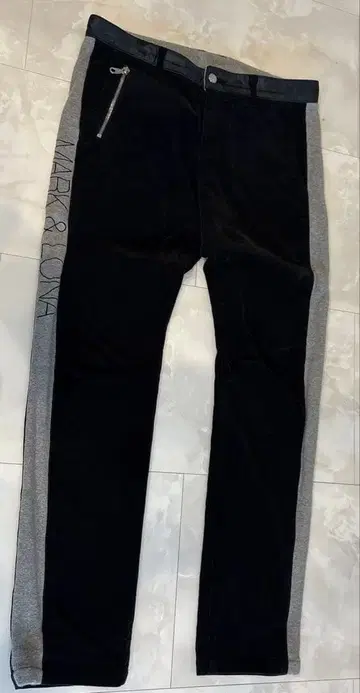 MARK & LONA 코듀로이 팬츠 블랙/그레이