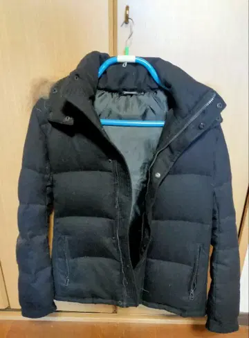 [ M 사이즈 ] 퍼 달린 다운 자켓 코트