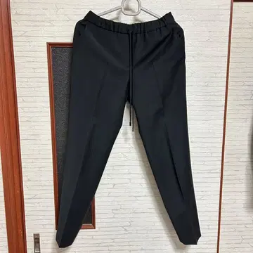 투모로우랜드 컬렉션 팬츠