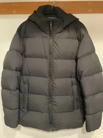 UNIQLO 다운 자켓 블랙 M 사이즈