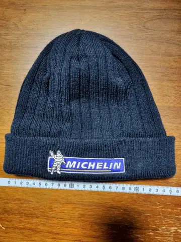 MICHELIN 네이비 니트 모자