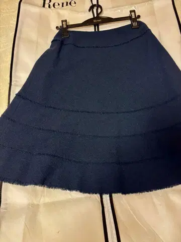 Rene 네이비 다크 네이비 트위드 플레어 스커트