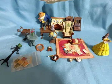 아셰트 디즈니 미녀와 야수 피규어 세트